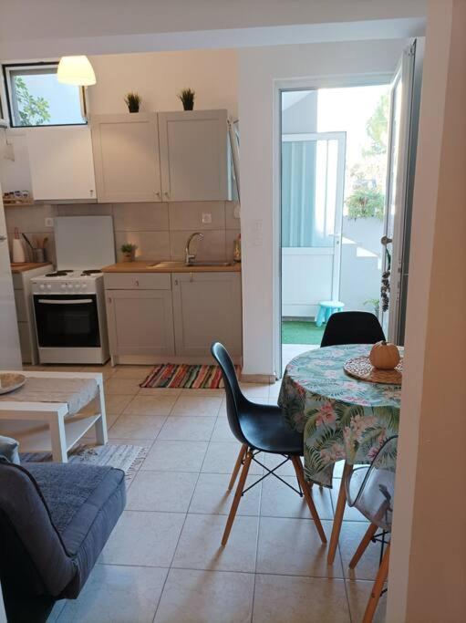 Comfy Cozy Iksia Apartment Ixia  Exterior photo