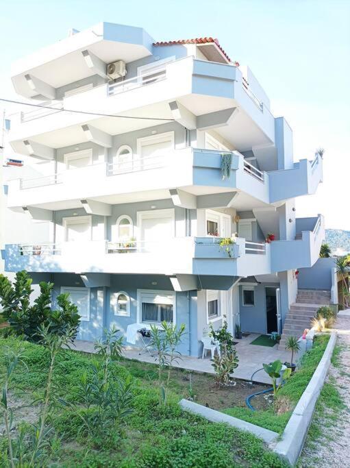 Comfy Cozy Iksia Apartment Ixia  Exterior photo